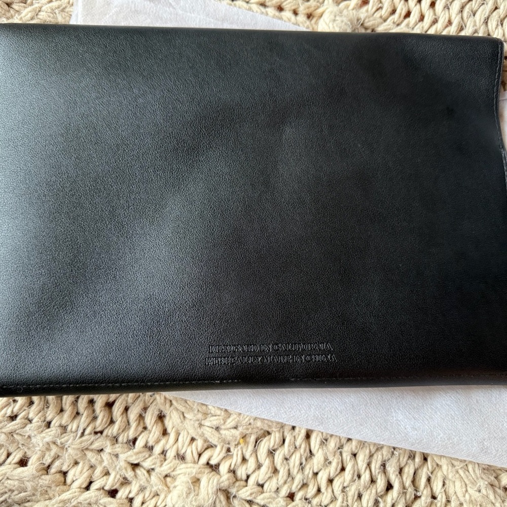 NEW Glass Ladder & Co Megan Black Vegan Leather Portfolio Organizer | Dustcover - Picture 11 of 16